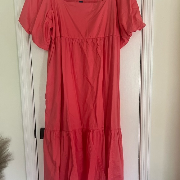 Old Navy Dresses & Skirts - Coral Short Sleeve Dress